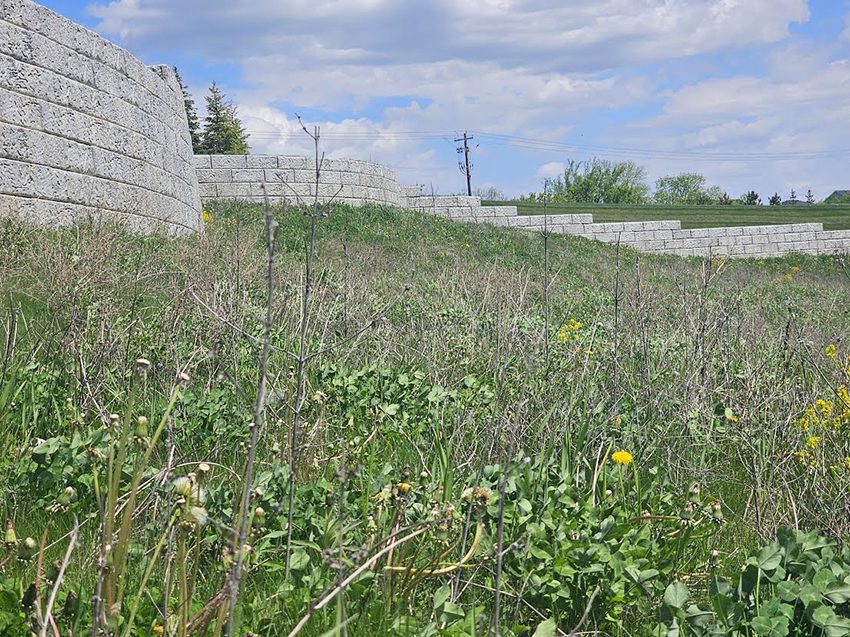 Commercial Concrete Block Retaining Wall | Granite Companies MN